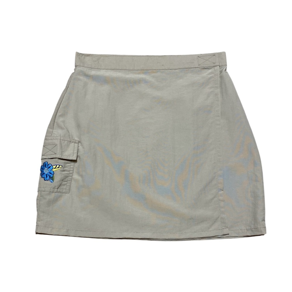 Y2K No Boundaries Wrap Skirt Women’s M 7/9 Khaki Mini Casual Embroidered Floral
